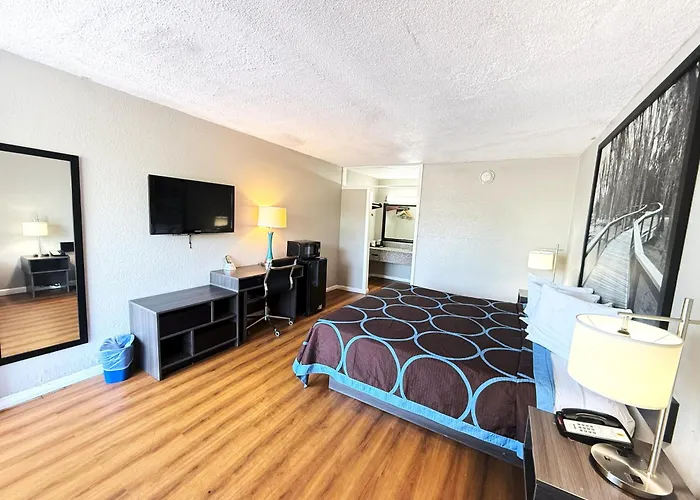 Super 8 By Wyndham Hardeeville - Savannah North