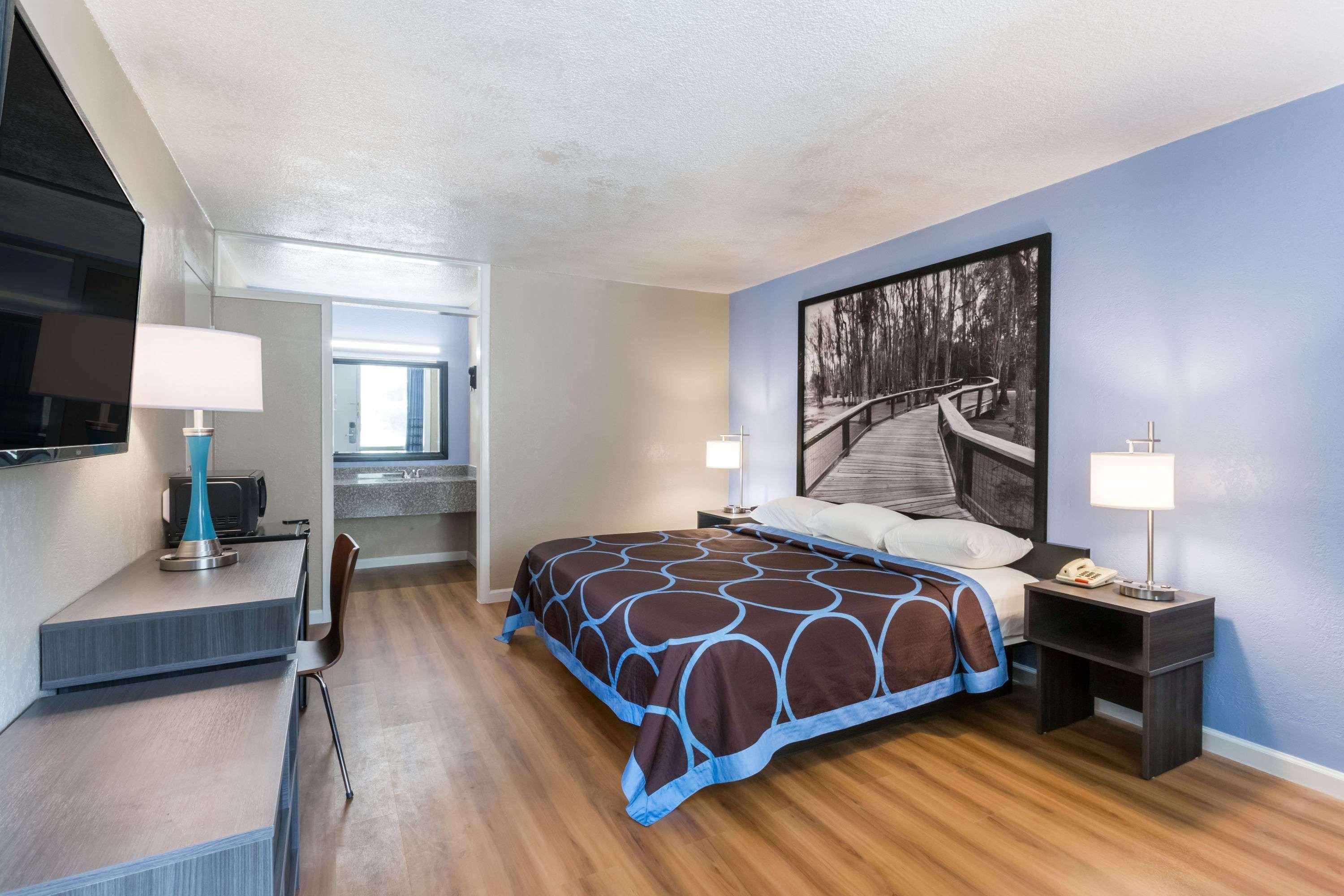 Super 8 By Wyndham - Savannah North Hardeeville