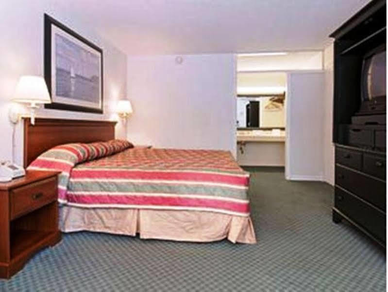 Super 8 By Wyndham - Savannah North Hardeeville